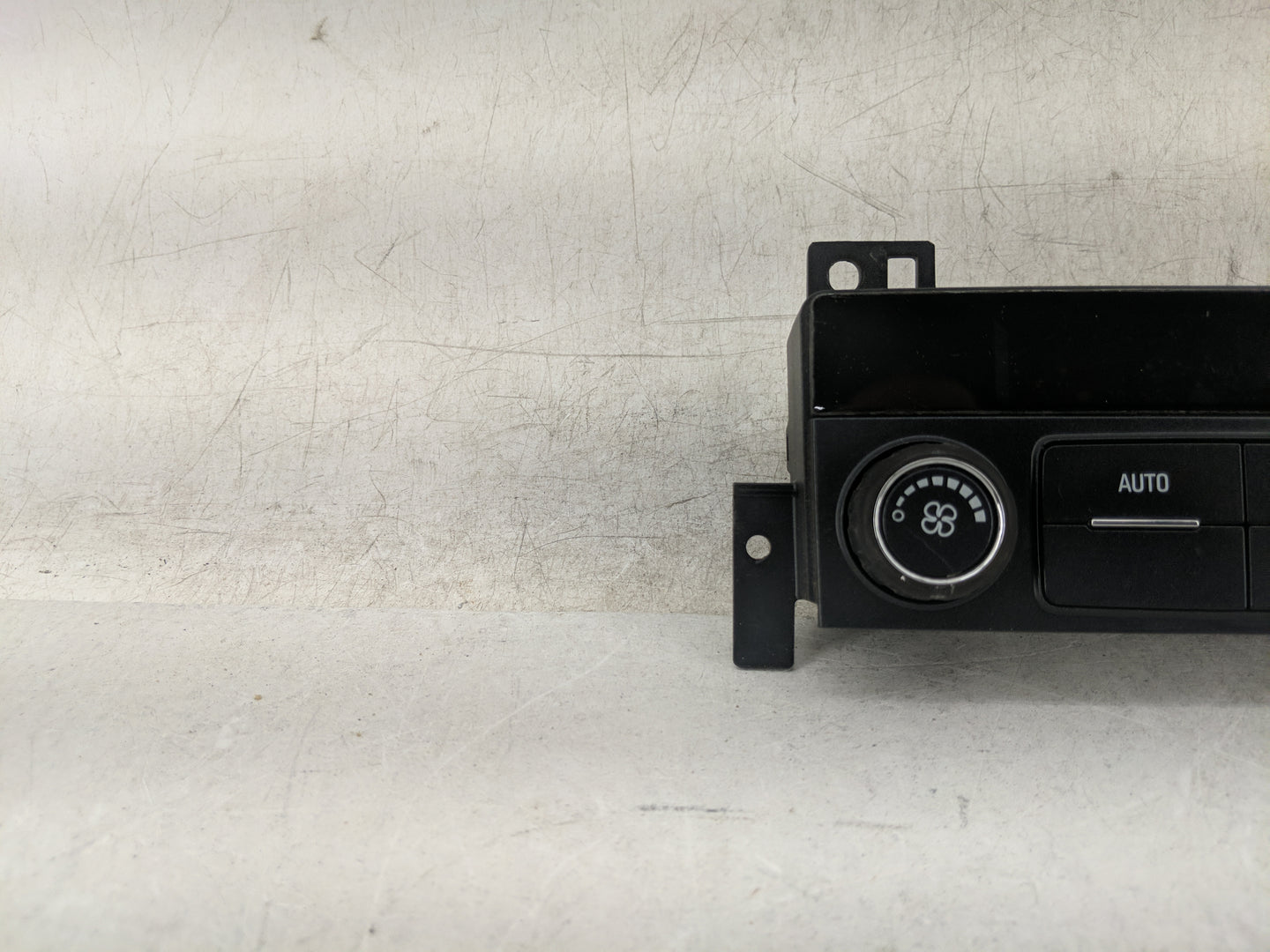2017 Chevrolet Suburban 1500 Climate Control Module Temperature AC/Heater Replacement P/N:13364965 7327 Fits OEM Used Auto P