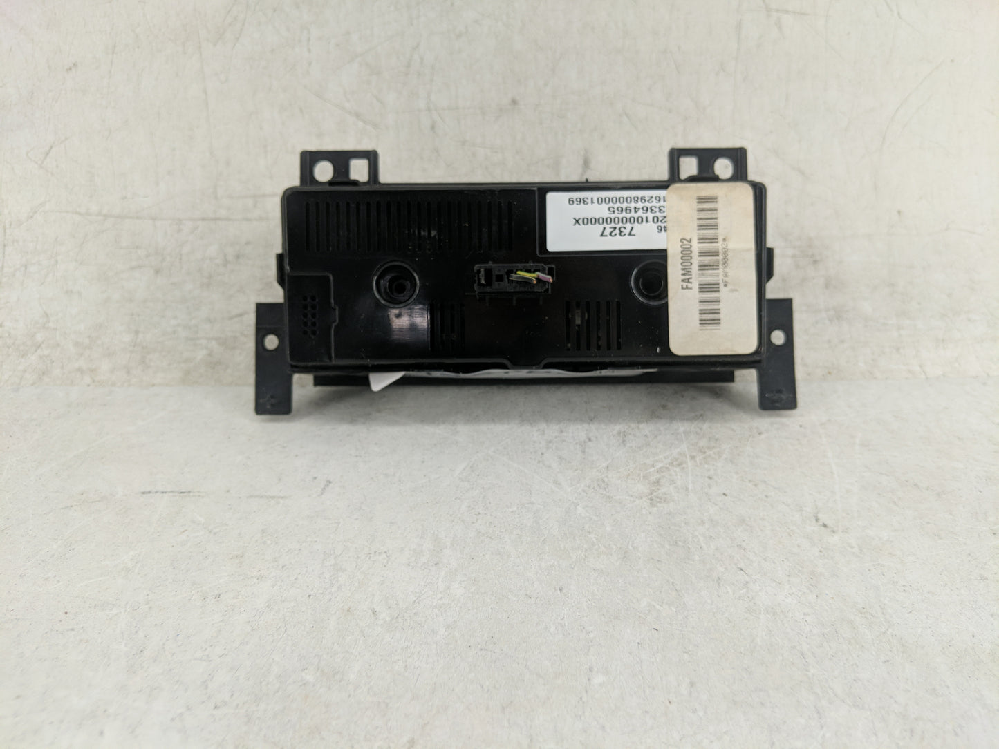 2017 Chevrolet Suburban 1500 Climate Control Module Temperature AC/Heater Replacement P/N:13364965 7327 Fits OEM Used Auto P