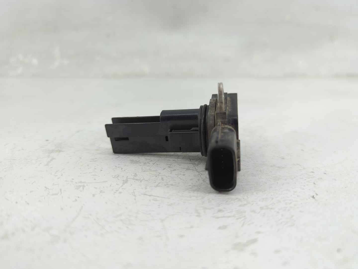 Chevrolet Suburban 1500 Mass Air Flow Meter Maf 1463602 - Oemusedautoparts1.com