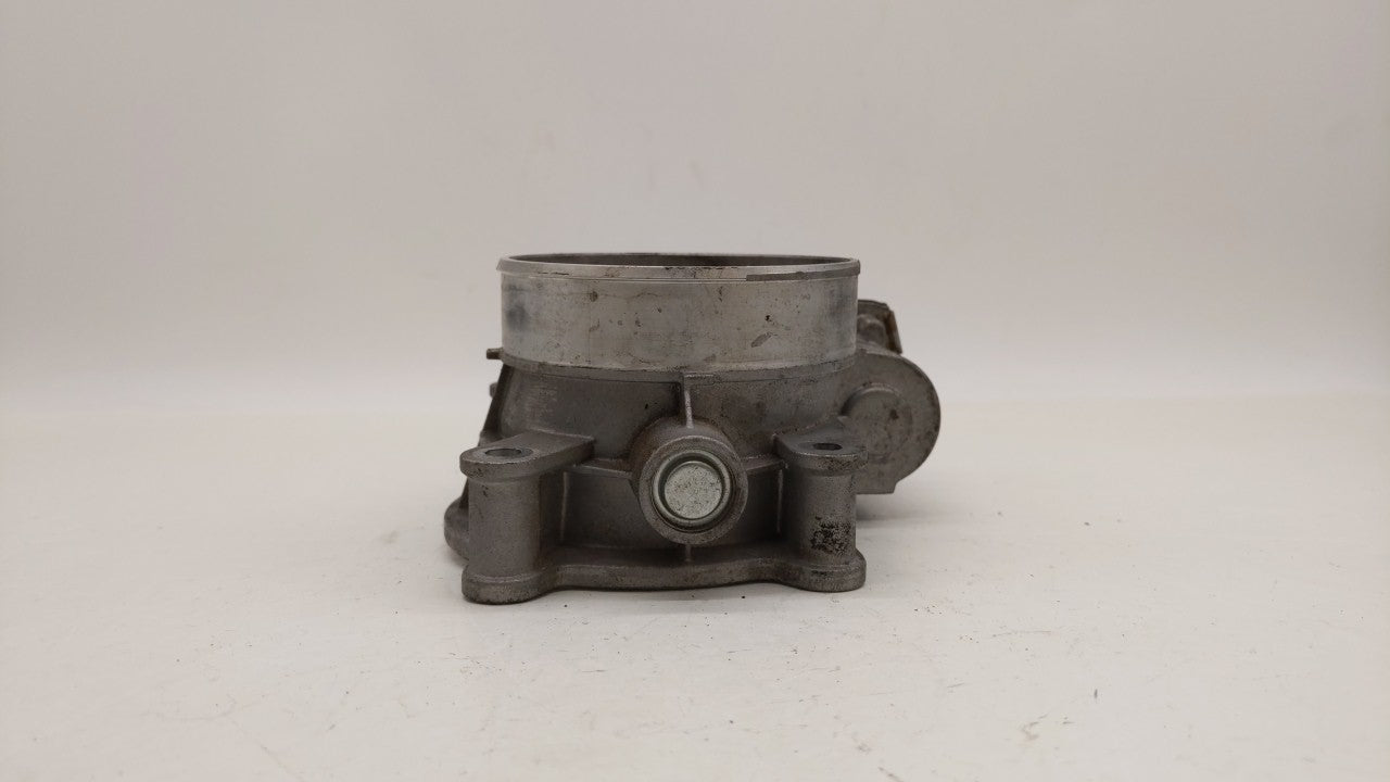 2017 Chevrolet Suburban 1500 Throttle Body P/N:12678224 12617792 Fits Fits 2014 2015 2016 2018 2019 OEM Used Auto Parts - Oe