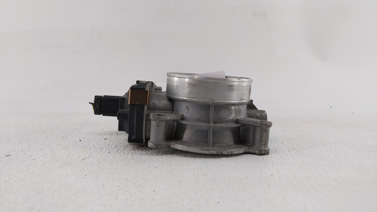 2017 Chevrolet Suburban 1500 Throttle Body P/N:12678224 12617792 Fits Fits 2014 2015 2016 2018 2019 OEM Used Auto Parts - Oe