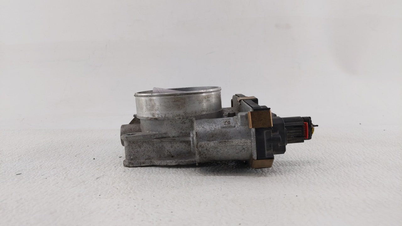 2017 Chevrolet Suburban 1500 Throttle Body P/N:12678224 12617792 Fits Fits 2014 2015 2016 2018 2019 OEM Used Auto Parts - Oe
