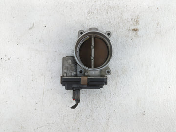 2017 Chevrolet Suburban 1500 Throttle Body P/N:12678224 12617792 Fits Fits 2014 2015 2016 2018 2019 OEM Used Auto Parts - Oe