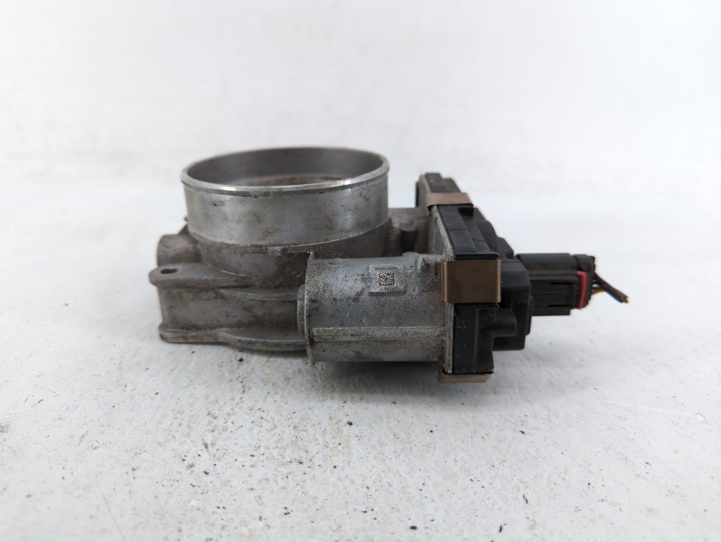 2017 Chevrolet Suburban 1500 Throttle Body P/N:12617792 12678224 Fits Fits 2014 2015 2016 2018 2019 2020 2021 2022 OEM Used 