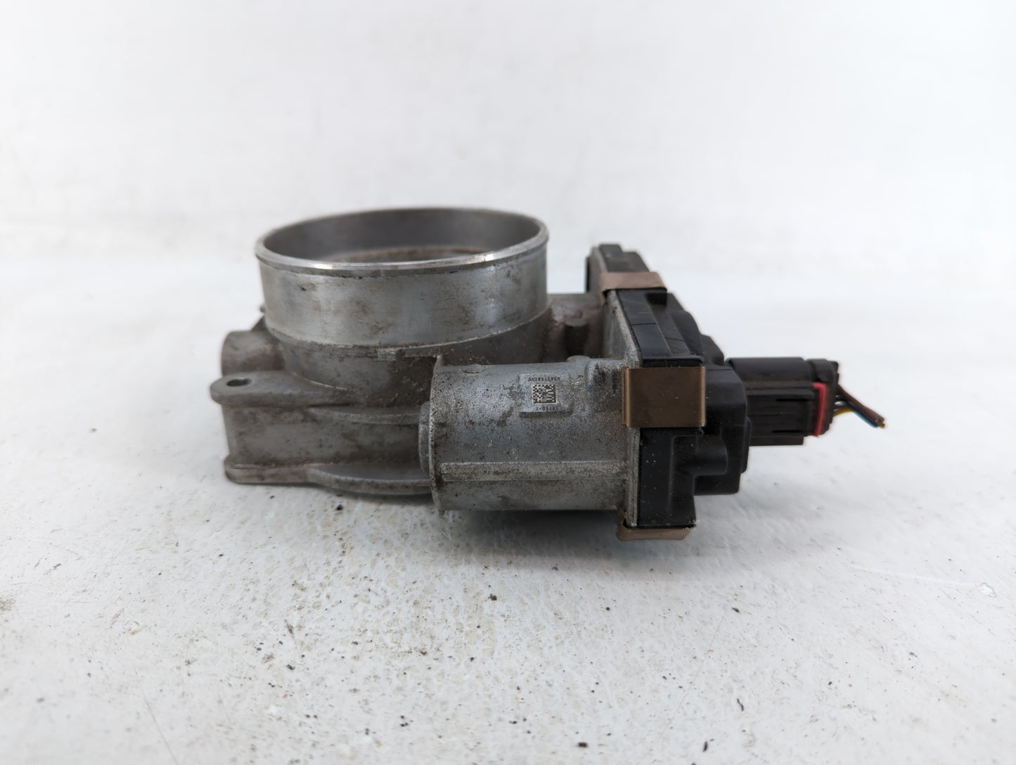 2017 Chevrolet Suburban 1500 Throttle Body P/N:12617792 12678224 Fits Fits 2014 2015 2016 2018 2019 2020 2021 2022 OEM Used 