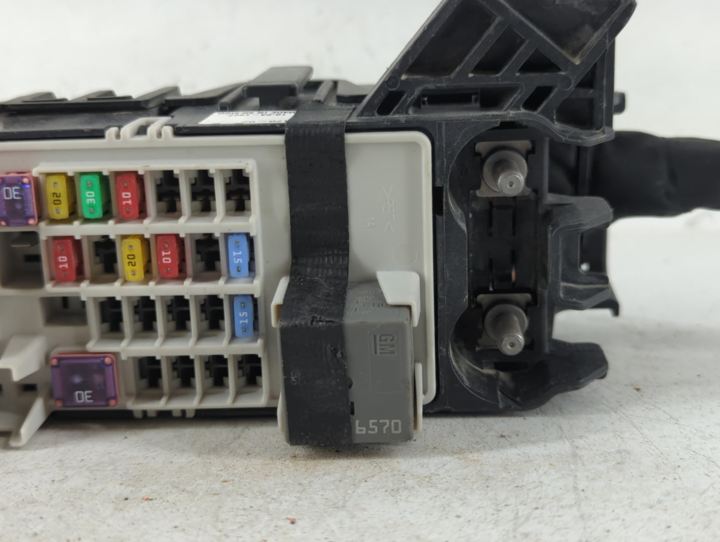 2017 Chevrolet Suburban 1500 Fusebox Fuse Box Panel Relay Module P/N:470-02 Fits Fits 2015 2016 2018 2019 2020 OEM Used Auto