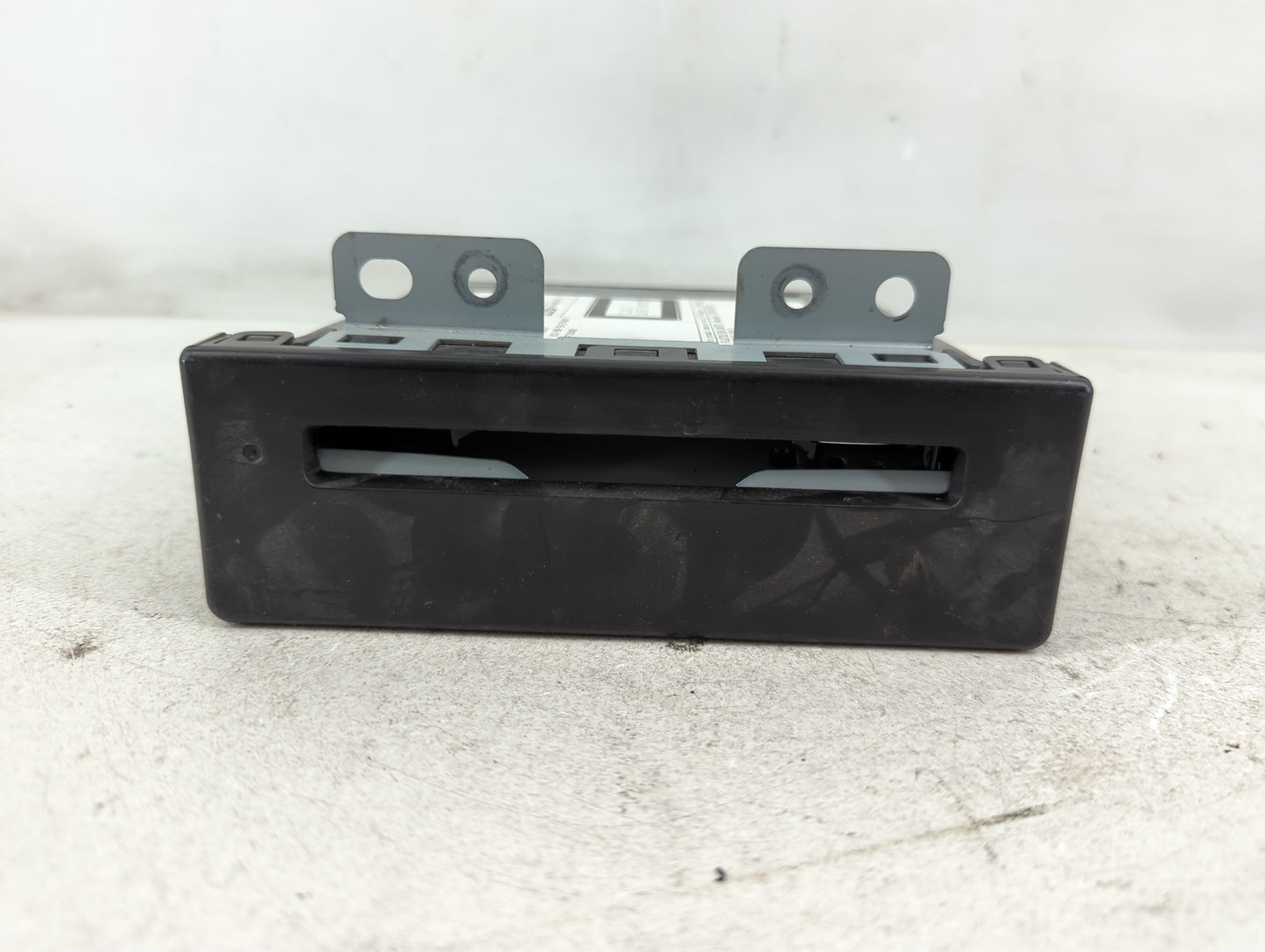 2017-2020 Chevrolet Tahoe Radio AM FM Cd Player Receiver Replacement P/N:84016434 Fits Fits 2017 2018 2019 2020 OEM Used Aut