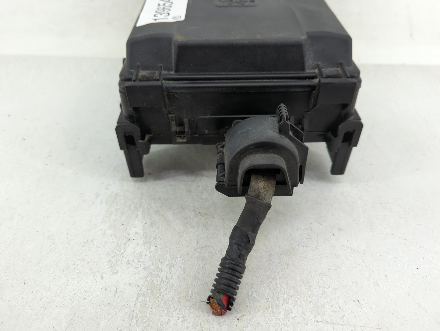 2015-2020 Chevrolet Tahoe Fusebox Fuse Box Panel Relay Module P/N:23225905 Fits Fits 2015 2016 2017 2018 2019 2020 OEM Used 