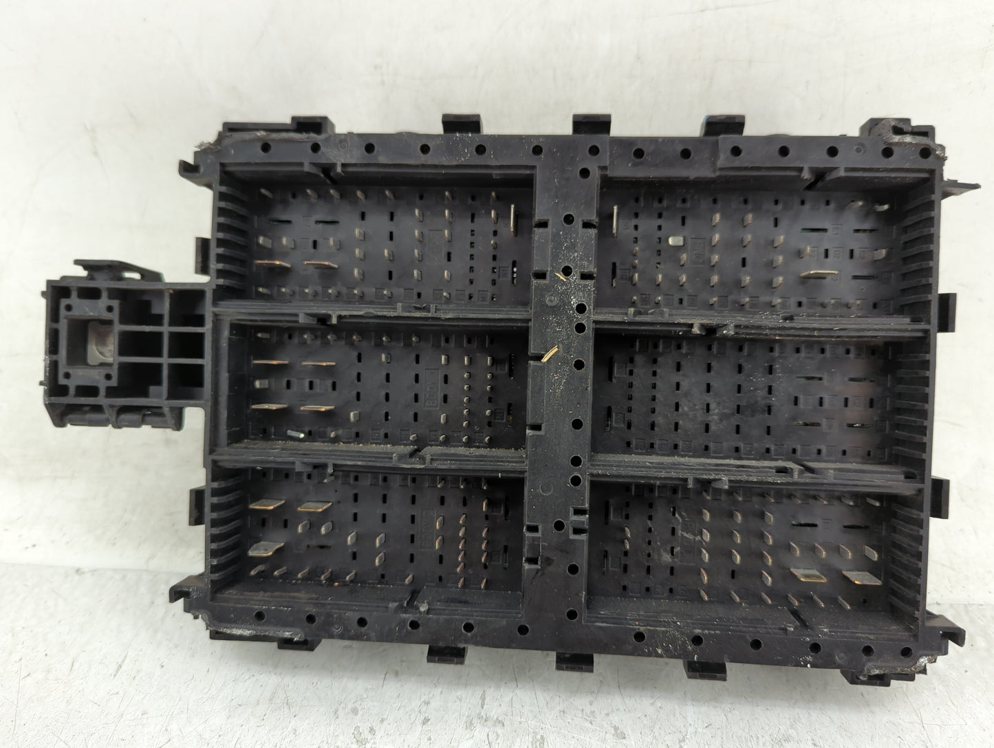 2015-2020 Chevrolet Tahoe Fusebox Fuse Box Panel Relay Module P/N:84017672 8632380060323 Fits Fits 2015 2016 2017 2018 2019 