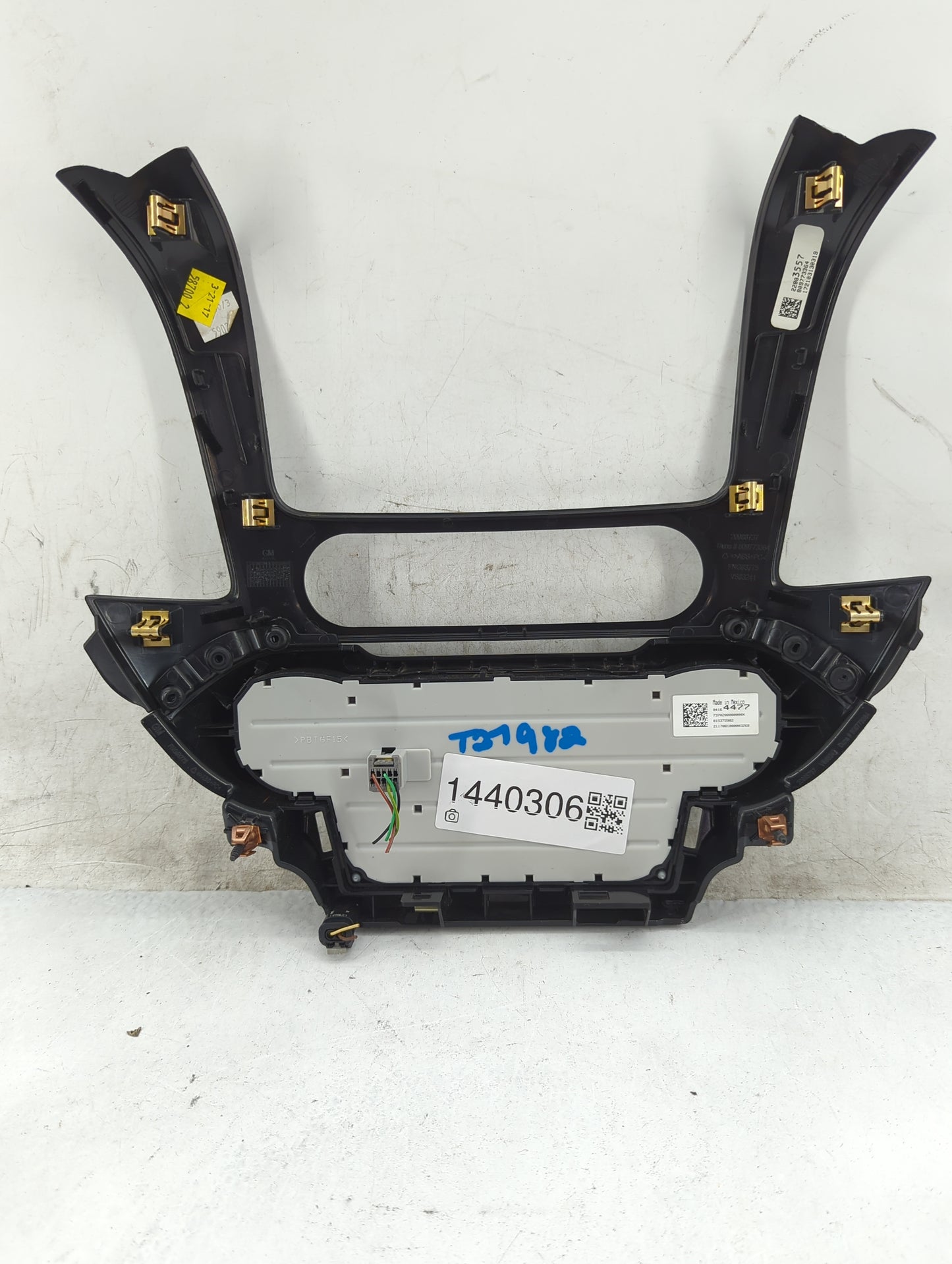 2015-2017 Chevrolet Tahoe Climate Control Module Temperature AC/Heater Replacement P/N:84164477 Fits Fits 2015 2016 2017 OEM