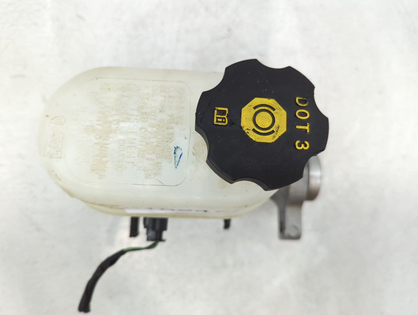 2015-2020 Chevrolet Tahoe Brake Master Cylinder - Oemusedautoparts1.com