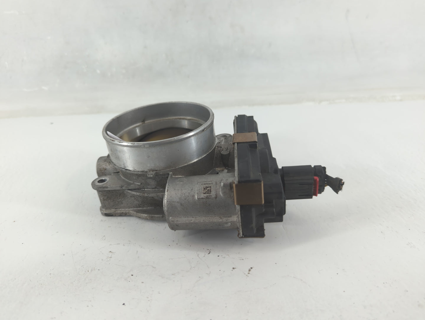 2015-2022 Chevrolet Tahoe Throttle Body P/N:12617792 Fits Fits 2014 2015 2016 2017 2018 2019 2020 2021 2022 OEM Used Auto Pa