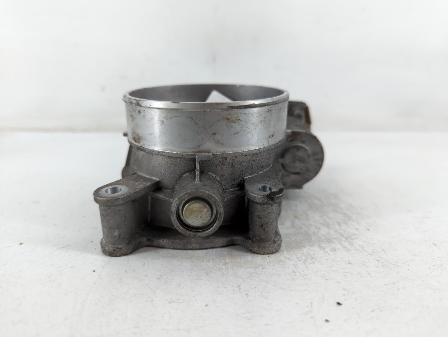 2015-2022 Chevrolet Tahoe Throttle Body P/N:12678224 Fits Fits 2014 2015 2016 2017 2018 2019 2020 2021 2022 OEM Used Auto Pa