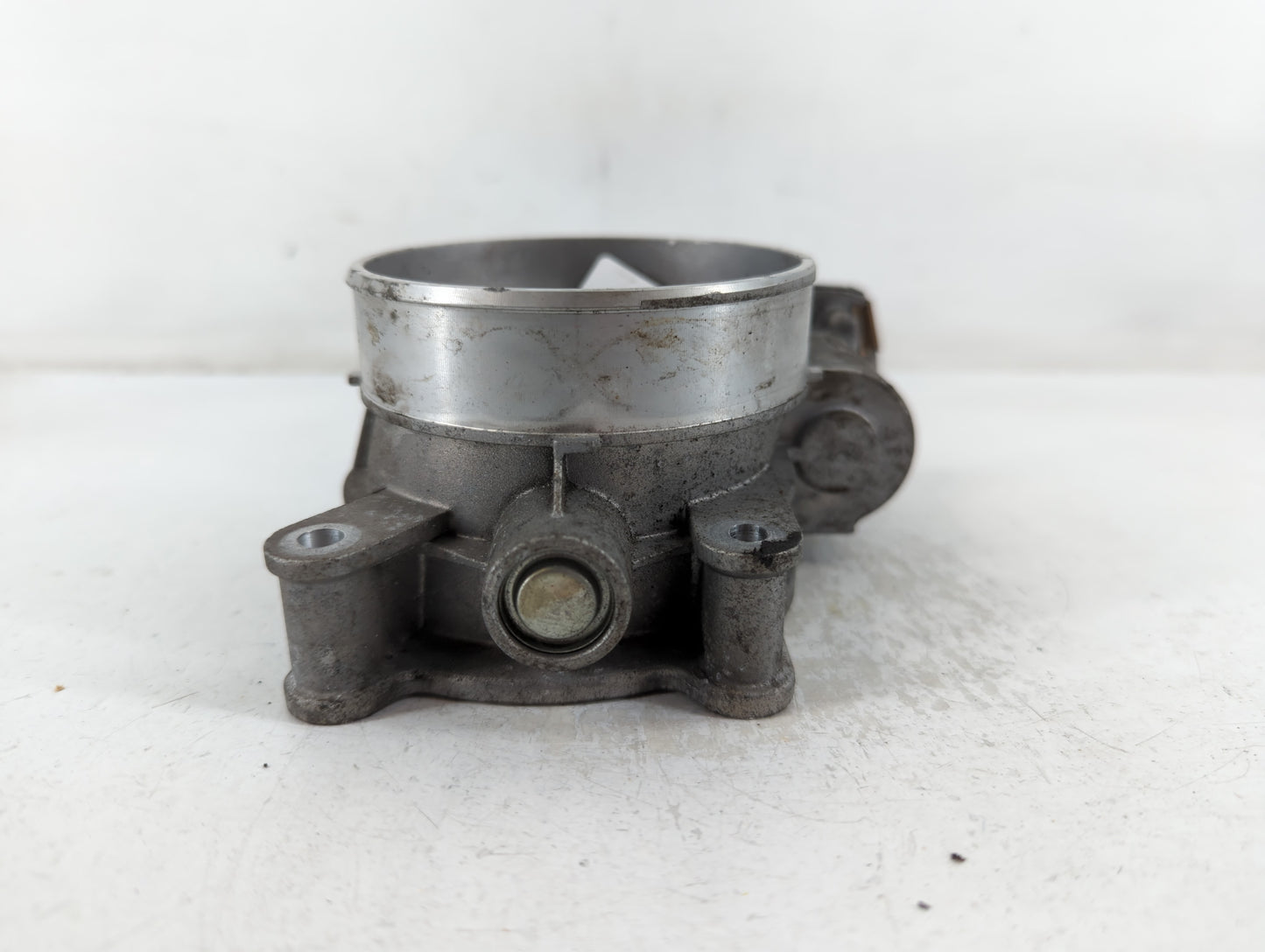2015-2022 Chevrolet Tahoe Throttle Body P/N:12678224 Fits Fits 2014 2015 2016 2017 2018 2019 2020 2021 2022 OEM Used Auto Pa