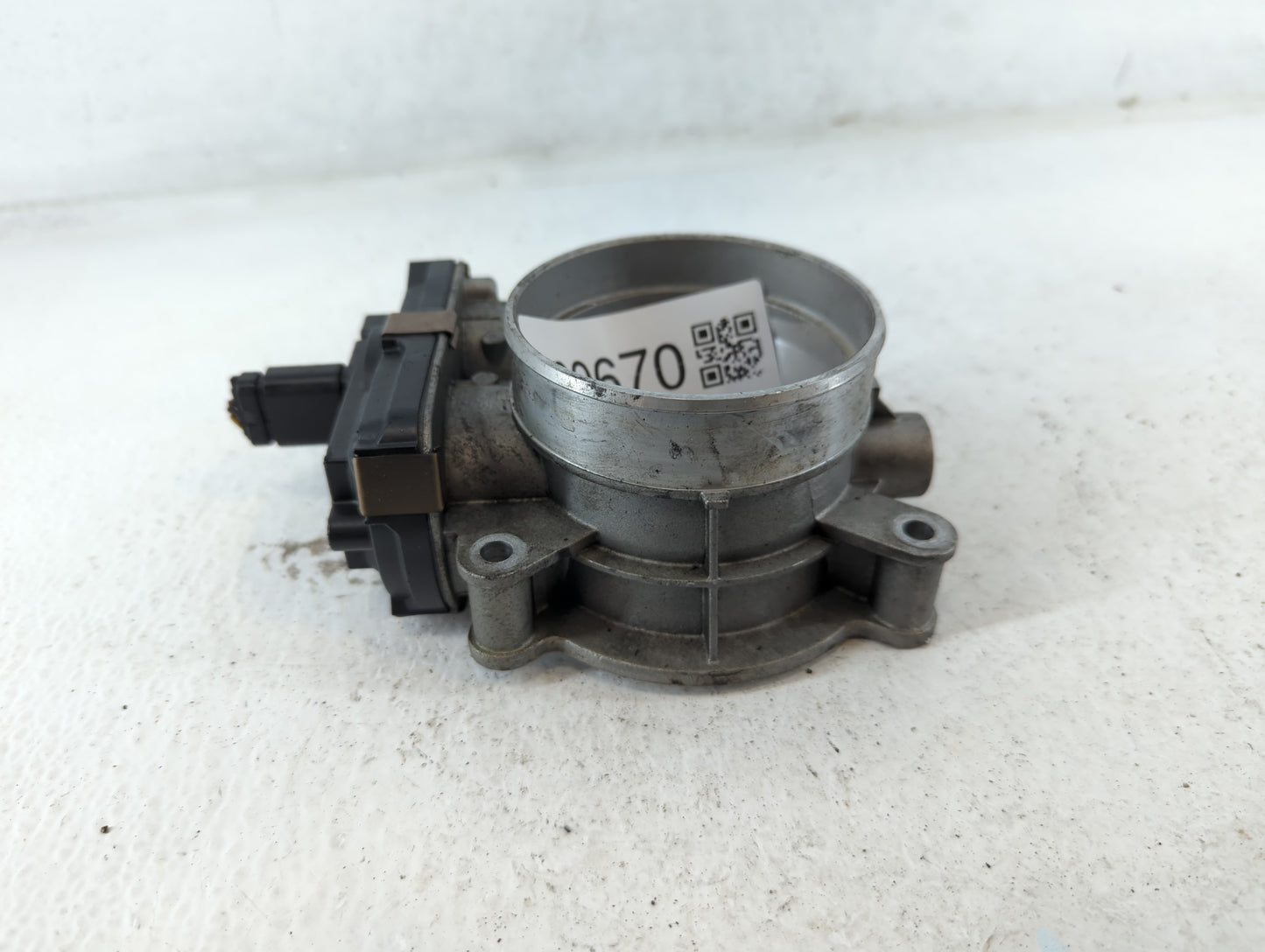 2015-2022 Chevrolet Tahoe Throttle Body P/N:12678224 Fits Fits 2014 2015 2016 2017 2018 2019 2020 2021 2022 OEM Used Auto Pa