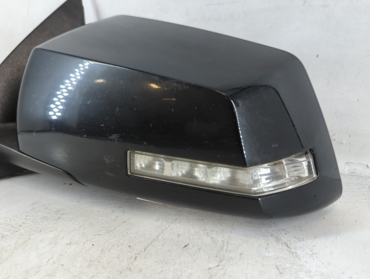 2015-2017 Chevrolet Traverse Driver Side View Mirror - Left Door Mirror OEM Used - Oemusedautoparts1.com