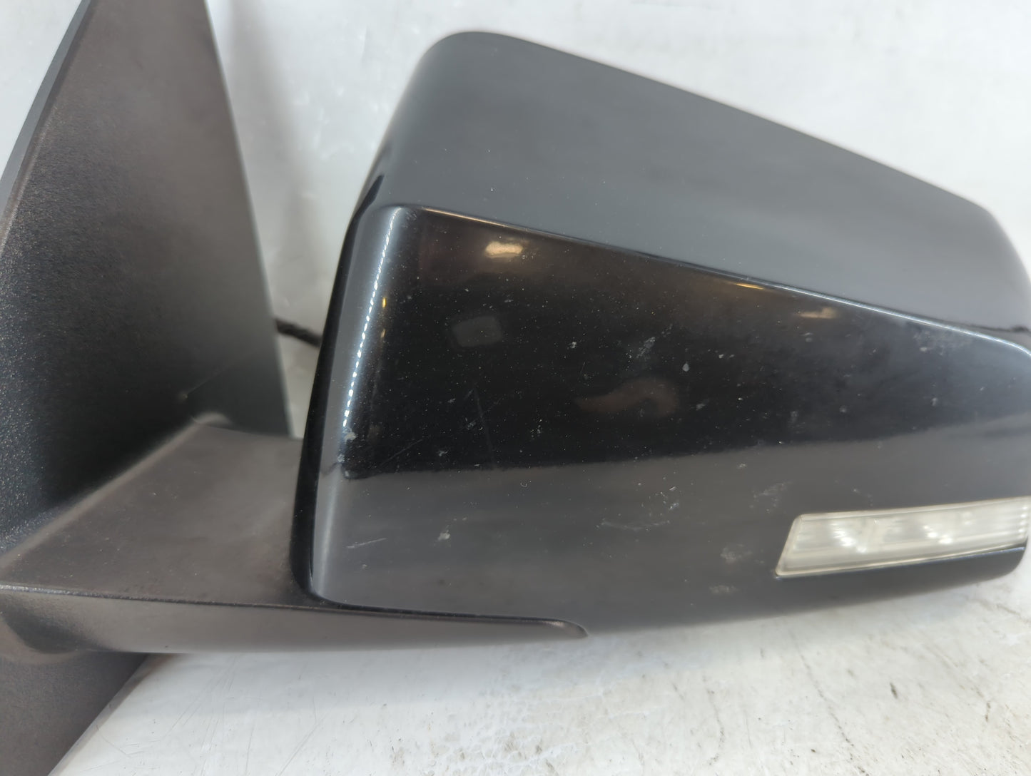 2015-2017 Chevrolet Traverse Driver Side View Mirror - Left Door Mirror OEM Used - Oemusedautoparts1.com
