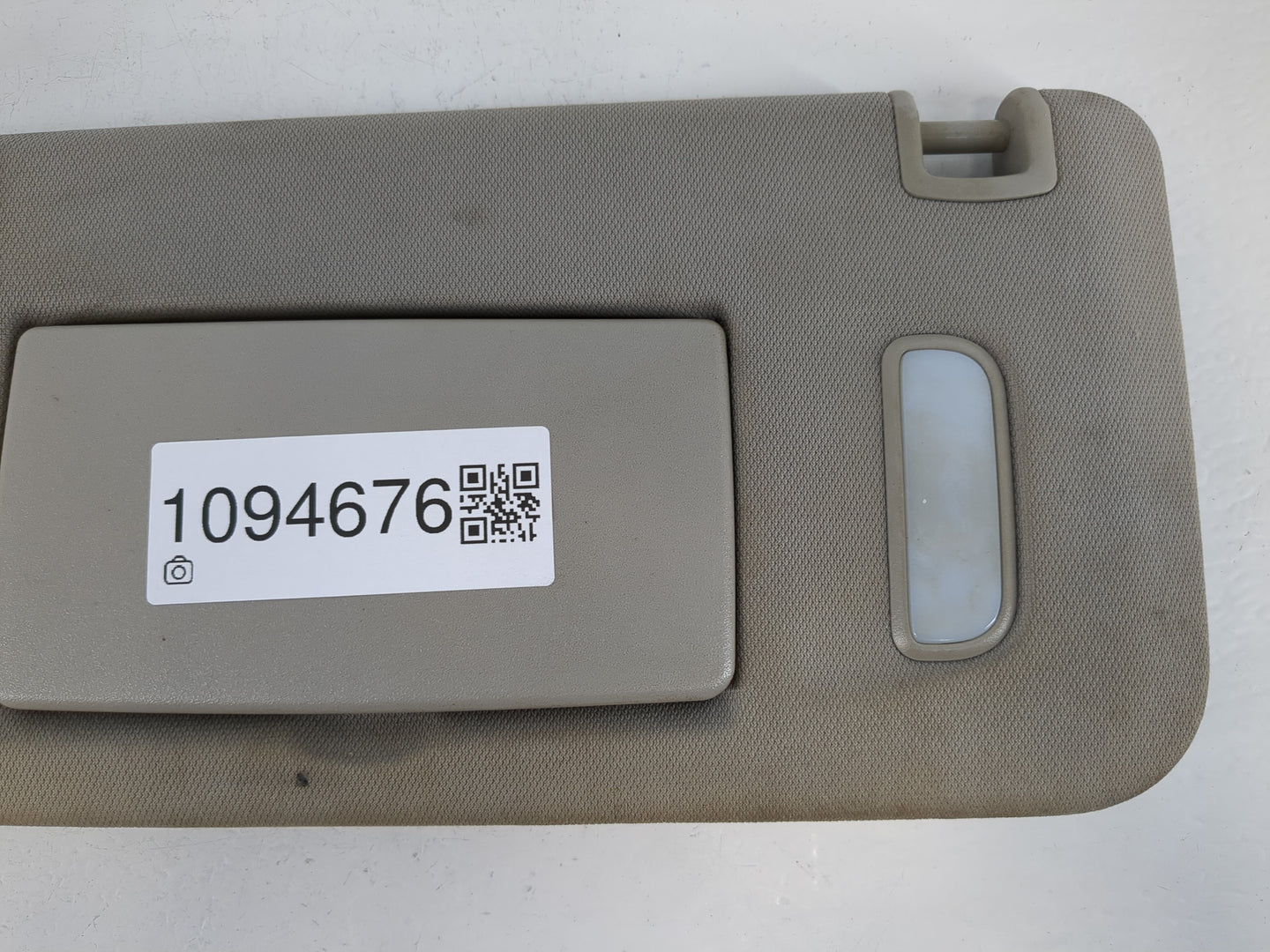 2017 Chevrolet Traverse Sun Visor Shade Replacement Driver Left Mirror Fits OEM Used Auto Parts - Oemusedautoparts1.com