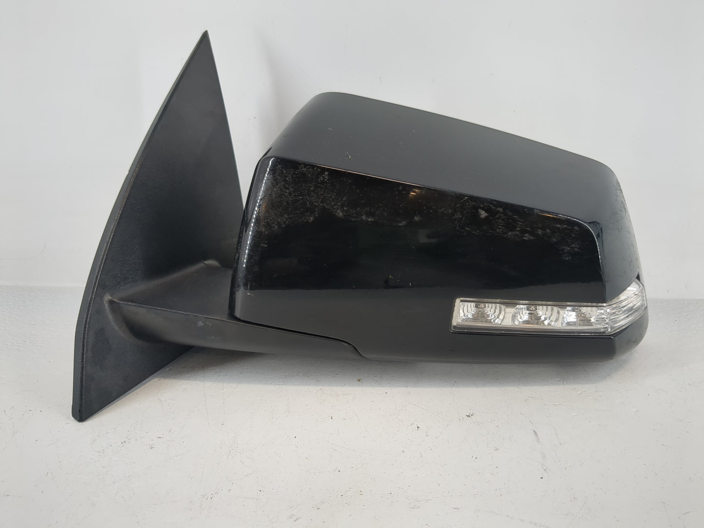 2013-2017 Chevrolet Traverse Driver Side View Mirror - Left Door Mirror OEM Used - Oemusedautoparts1.com