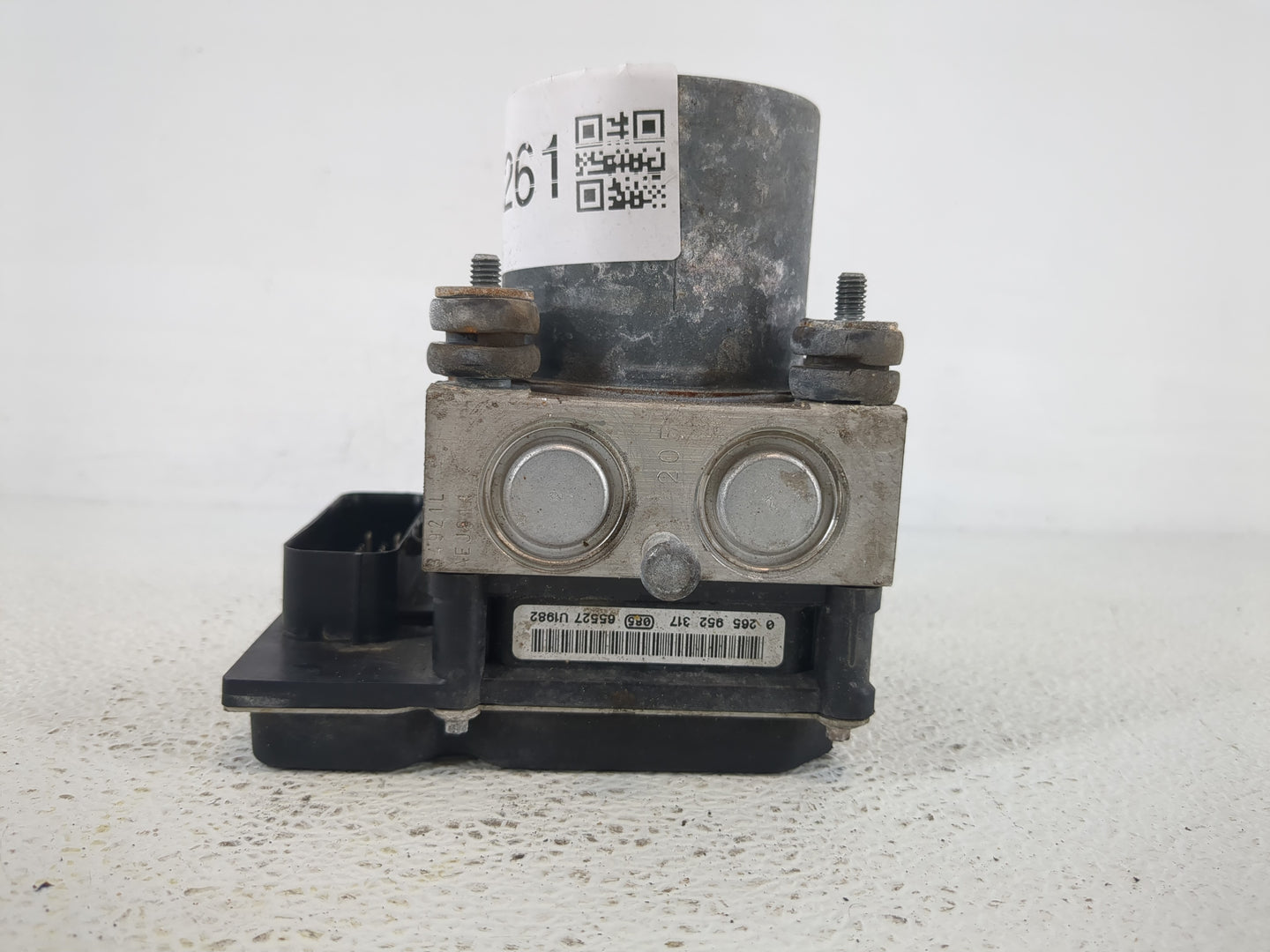 2017 Chevrolet Traverse ABS Pump Control Module Replacement P/N:23407416 Fits Fits 2012 2013 2014 2015 2016 OEM Used Auto Pa