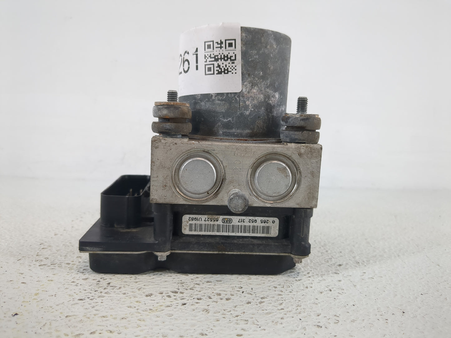 2017 Chevrolet Traverse ABS Pump Control Module Replacement P/N:23407416 Fits Fits 2012 2013 2014 2015 2016 OEM Used Auto Pa