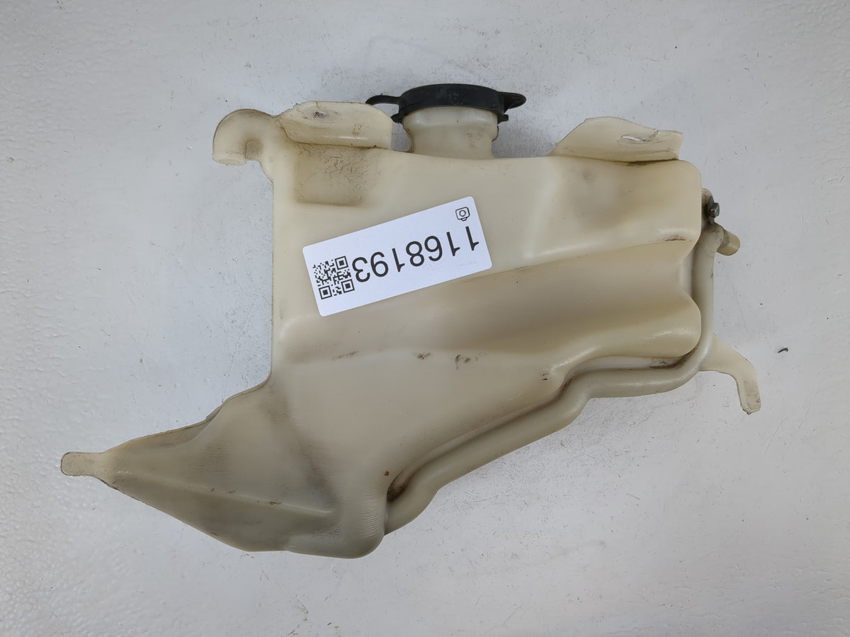 Chevrolet Traverse Windshield Washer Fluid Reservoir Bottle 1168193 - Oemusedautoparts1.com