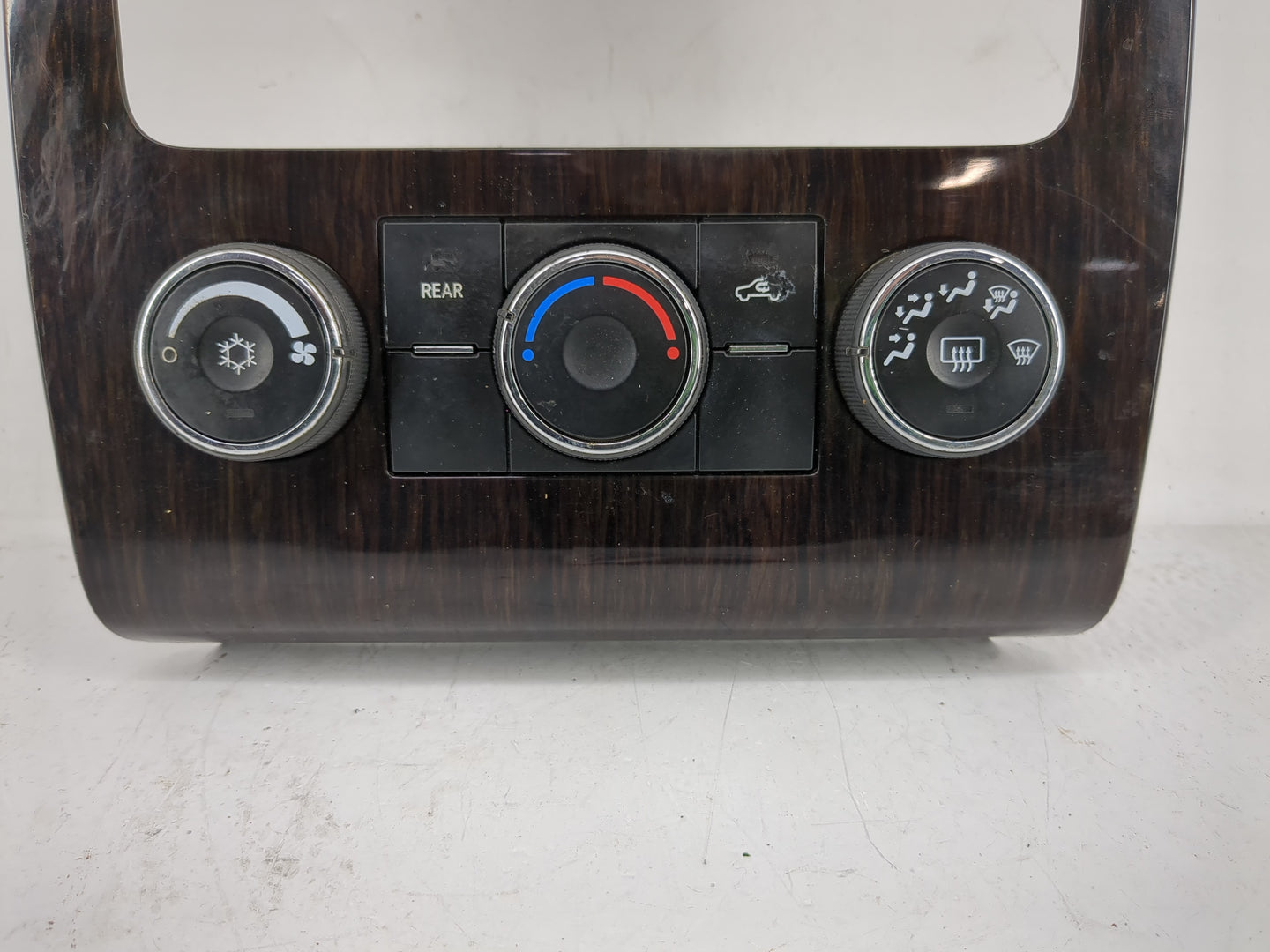 2013-2017 Chevrolet Traverse Climate Control Module Temperature AC/Heater Replacement P/N:22969802 Fits OEM Used Auto Parts 