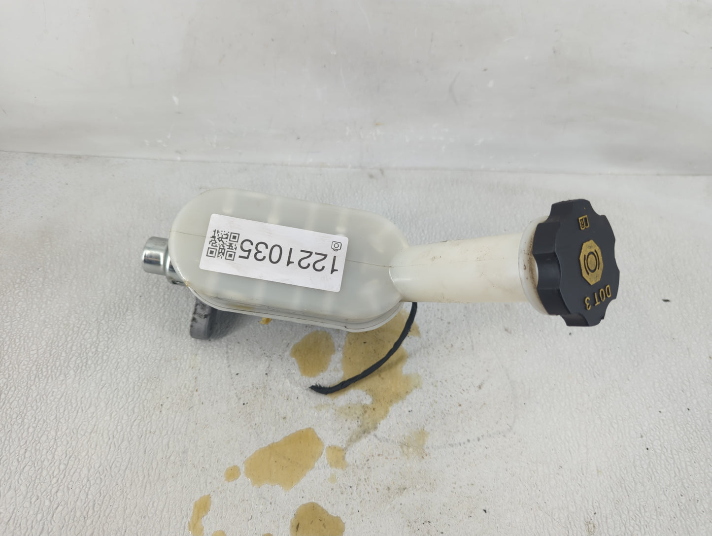 Chevrolet Traverse Brake Master Cylinder - Oemusedautoparts1.com
