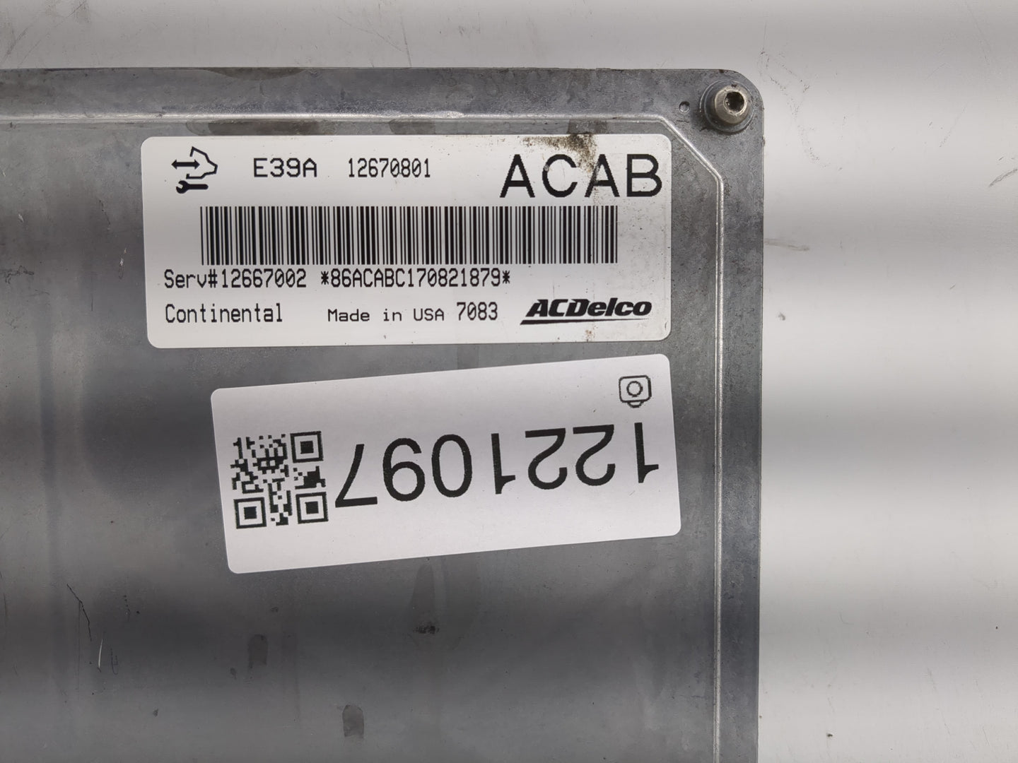 2017 Chevrolet Traverse PCM Engine Control Computer ECU ECM PCU OEM P/N:E39A12670801 Fits Fits 2018 2019 2020 OEM Used Auto 