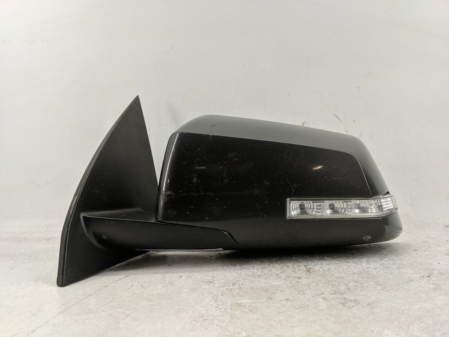 2017 Chevrolet Traverse Side Mirror Replacement Driver Left View Door Mirror P/N:23329929 Fits OEM Used Auto Parts - Oemused