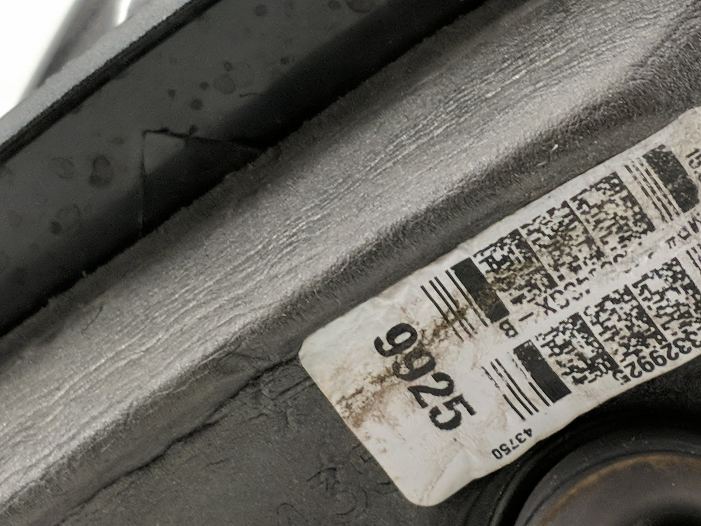 2017 Chevrolet Traverse Side Mirror Replacement Driver Left View Door Mirror P/N:23329929 Fits OEM Used Auto Parts - Oemused