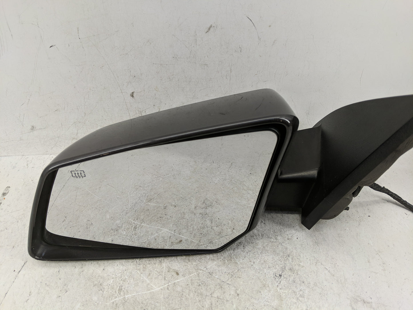 2017 Chevrolet Traverse Side Mirror Replacement Driver Left View Door Mirror P/N:23329929 Fits OEM Used Auto Parts - Oemused