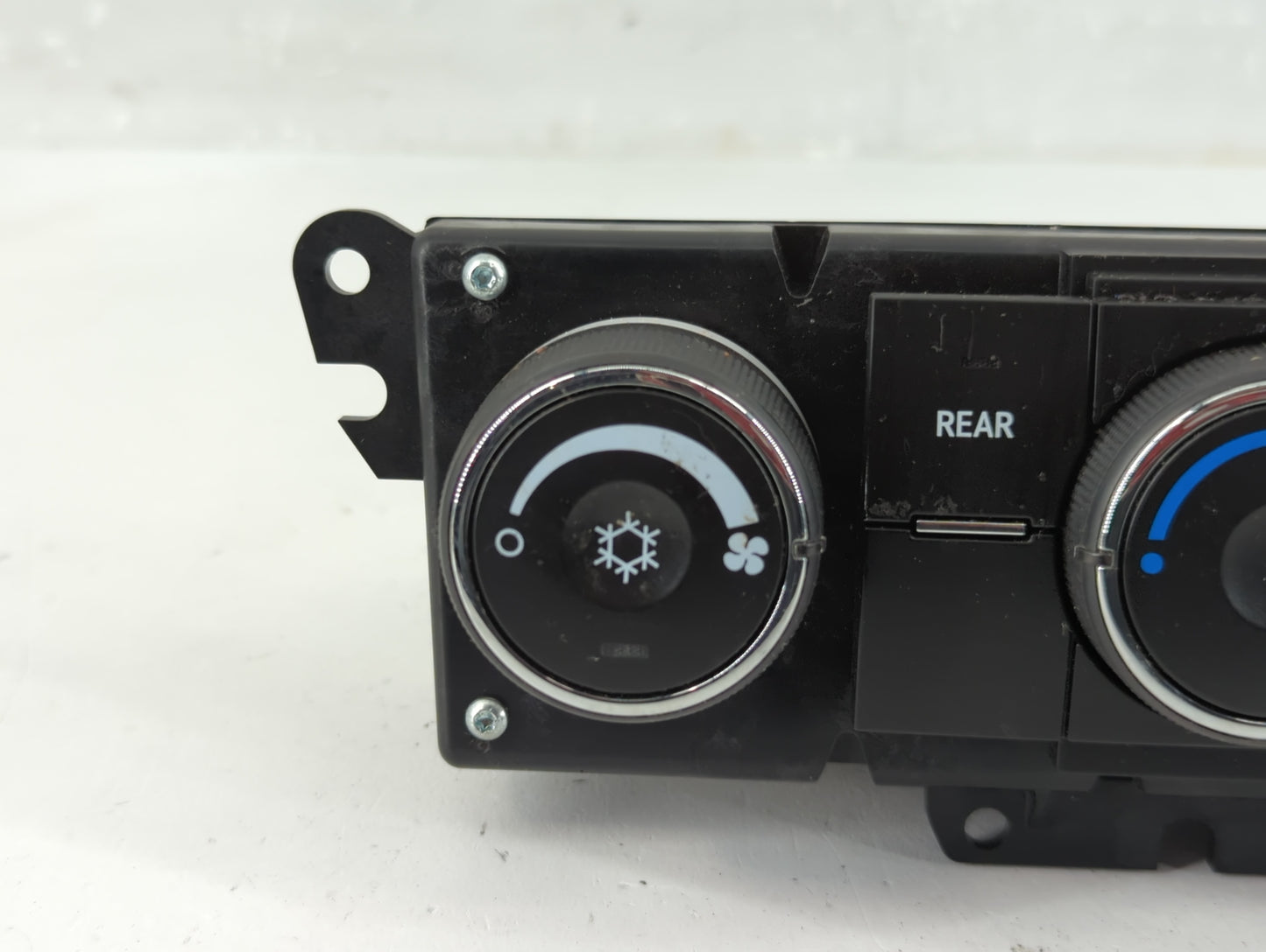 2013-2017 Chevrolet Traverse Climate Control Module Temperature AC/Heater Replacement P/N:22969802 Fits OEM Used Auto Parts 