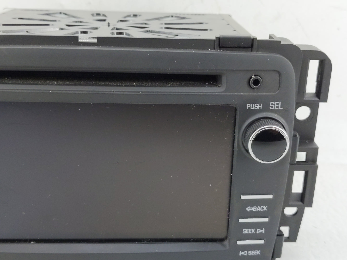2016-2017 Chevrolet Traverse Radio AM FM Cd Player Receiver Replacement P/N:84082781 Fits Fits 2016 2017 OEM Used Auto Parts