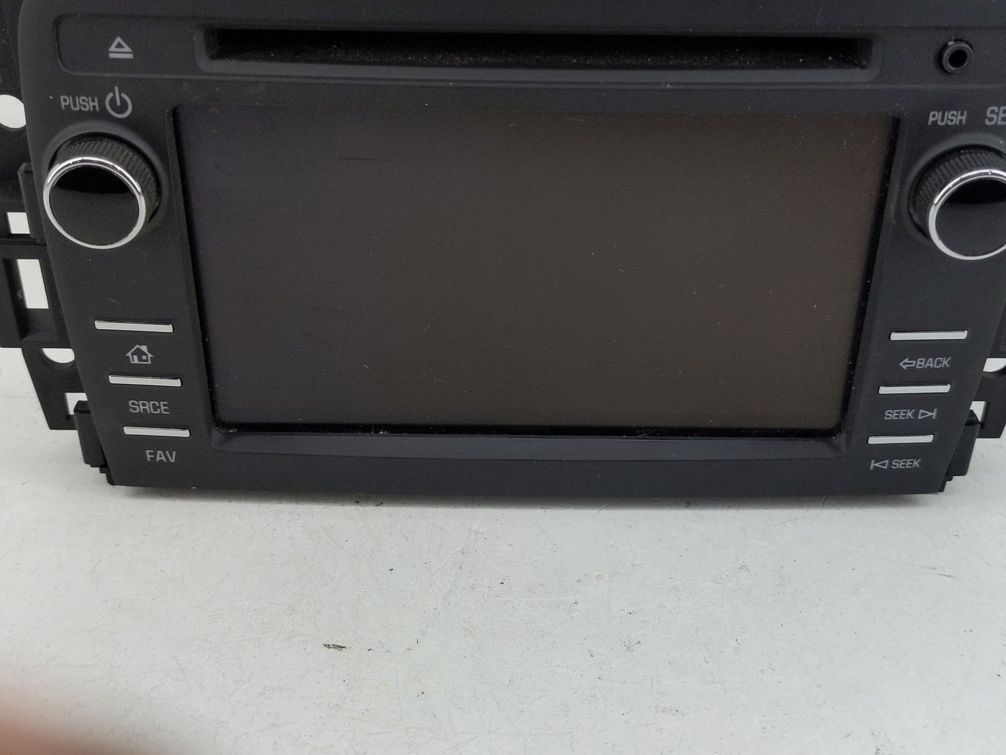 2016-2017 Chevrolet Traverse Radio AM FM Cd Player Receiver Replacement P/N:84082781 Fits Fits 2016 2017 OEM Used Auto Parts