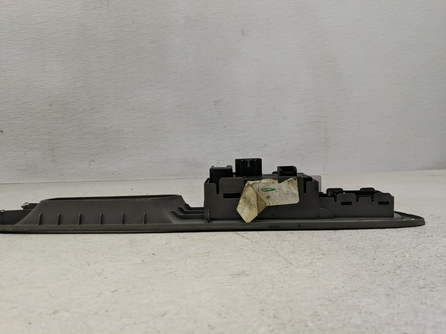 2017 Chevrolet Traverse Master Power Window Switch Replacement Driver Side Left P/N:20945129 Fits OEM Used Auto Parts - Oemu