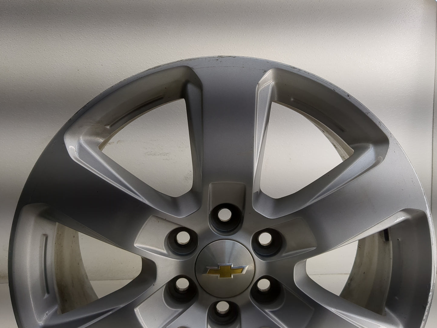 2016-2017 Chevrolet Traverse Oem Wheel Rim - Oemusedautoparts1.com