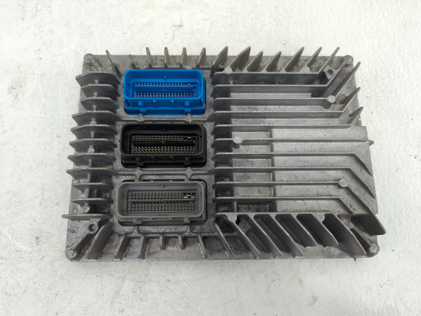 2017 Chevrolet Traverse PCM Engine Control Computer ECU ECM PCU OEM P/N:12670801 Fits Fits 2018 2019 2020 OEM Used Auto Part