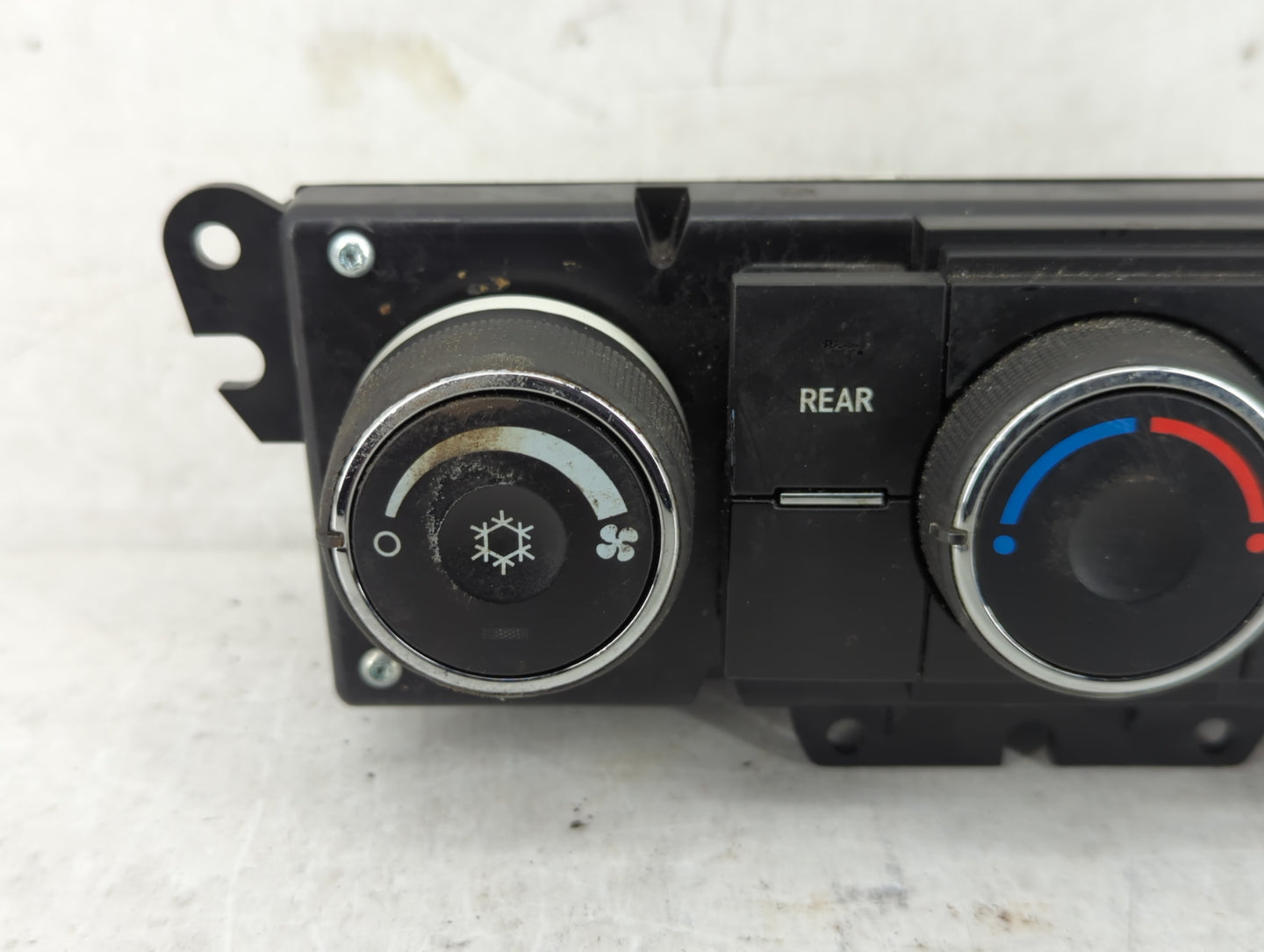 2013-2017 Chevrolet Traverse Climate Control Module Temperature AC/Heater Replacement P/N:22969802 Fits OEM Used Auto Parts 