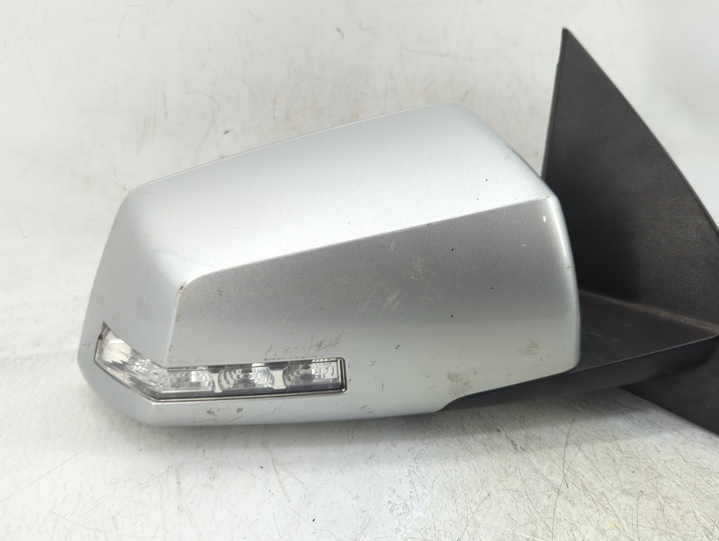2015-2017 Chevrolet Traverse Passenger Side View Mirror - Right Door Mirror OEM Used - Oemusedautoparts1.com