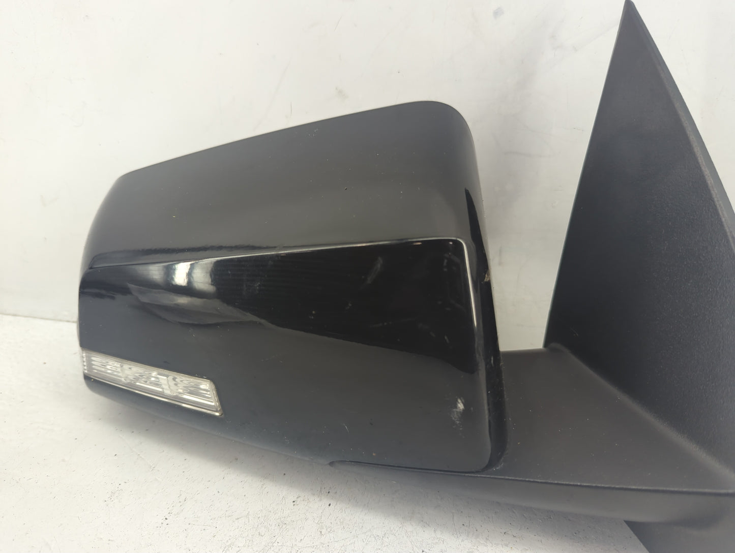 2015-2017 Chevrolet Traverse Passenger Side View Mirror - Right Door Mirror OEM Used - Oemusedautoparts1.com