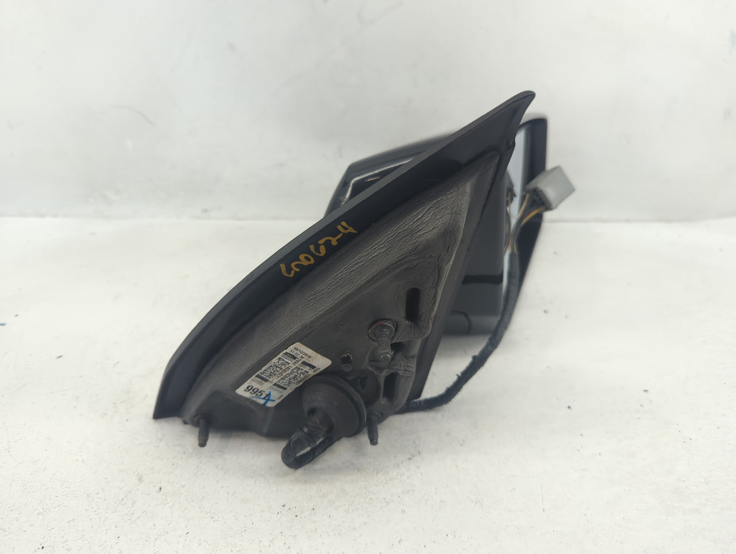 2015-2017 Chevrolet Traverse Passenger Side View Mirror - Right Door Mirror OEM Used - Oemusedautoparts1.com