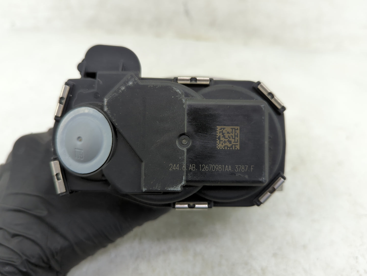 2017-2022 Chevrolet Traverse Throttle Body P/N:12670981AA Fits Fits 2012 2013 2014 2015 2016 2017 2018 2019 2020 2021 2022 O