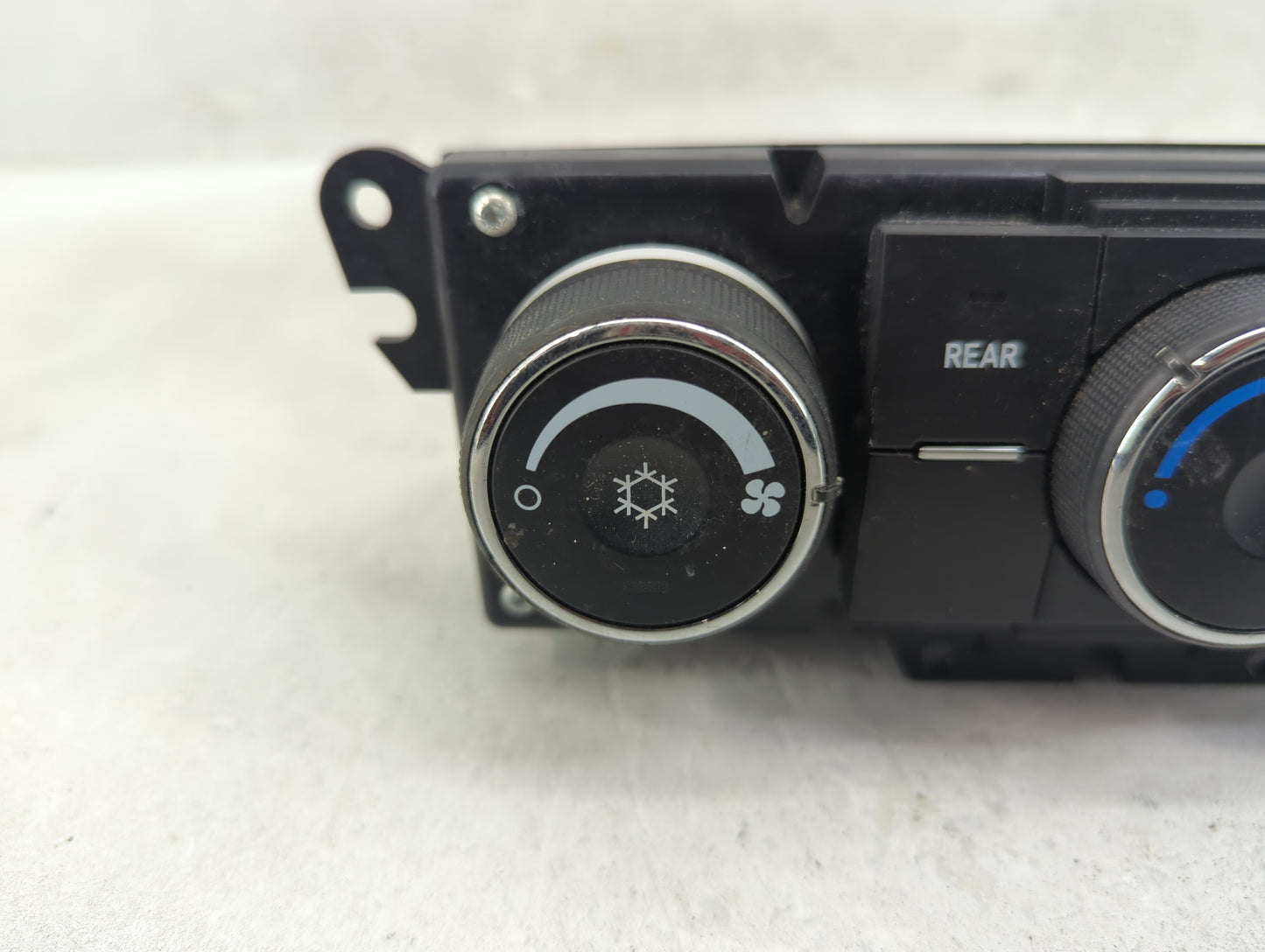 2013-2017 Chevrolet Traverse Climate Control Module Temperature AC/Heater Replacement P/N:22969802 23251326 Fits OEM Used Au