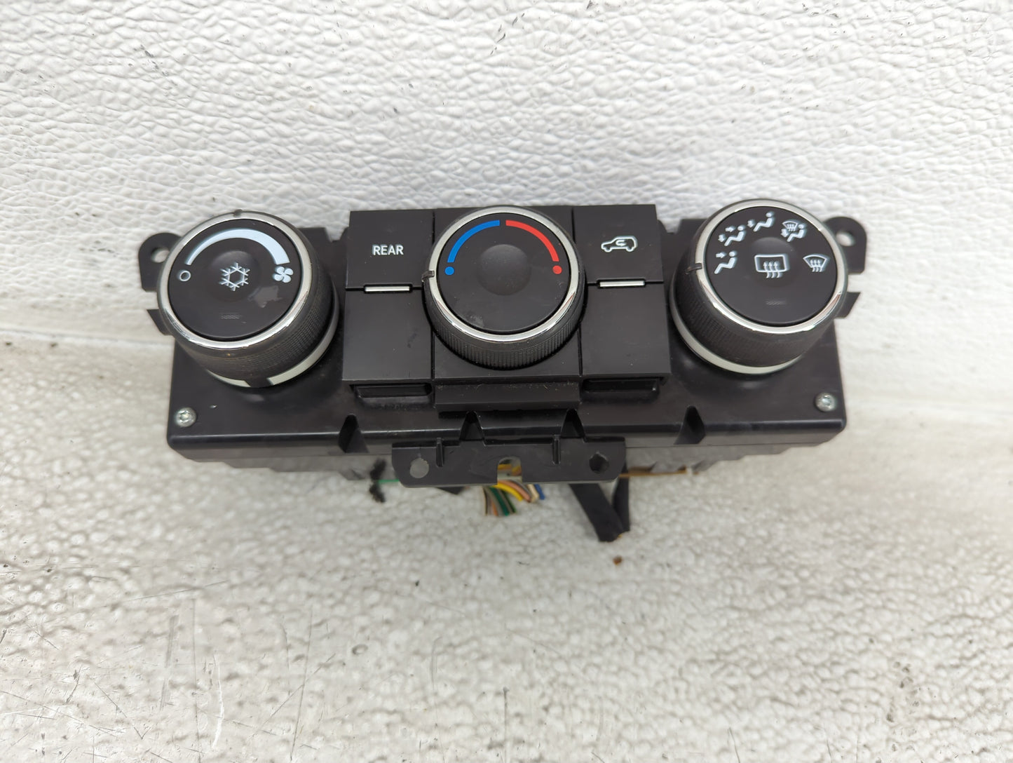2013-2017 Chevrolet Traverse Climate Control Module Temperature AC/Heater Replacement P/N:22969802 Fits OEM Used Auto Parts 