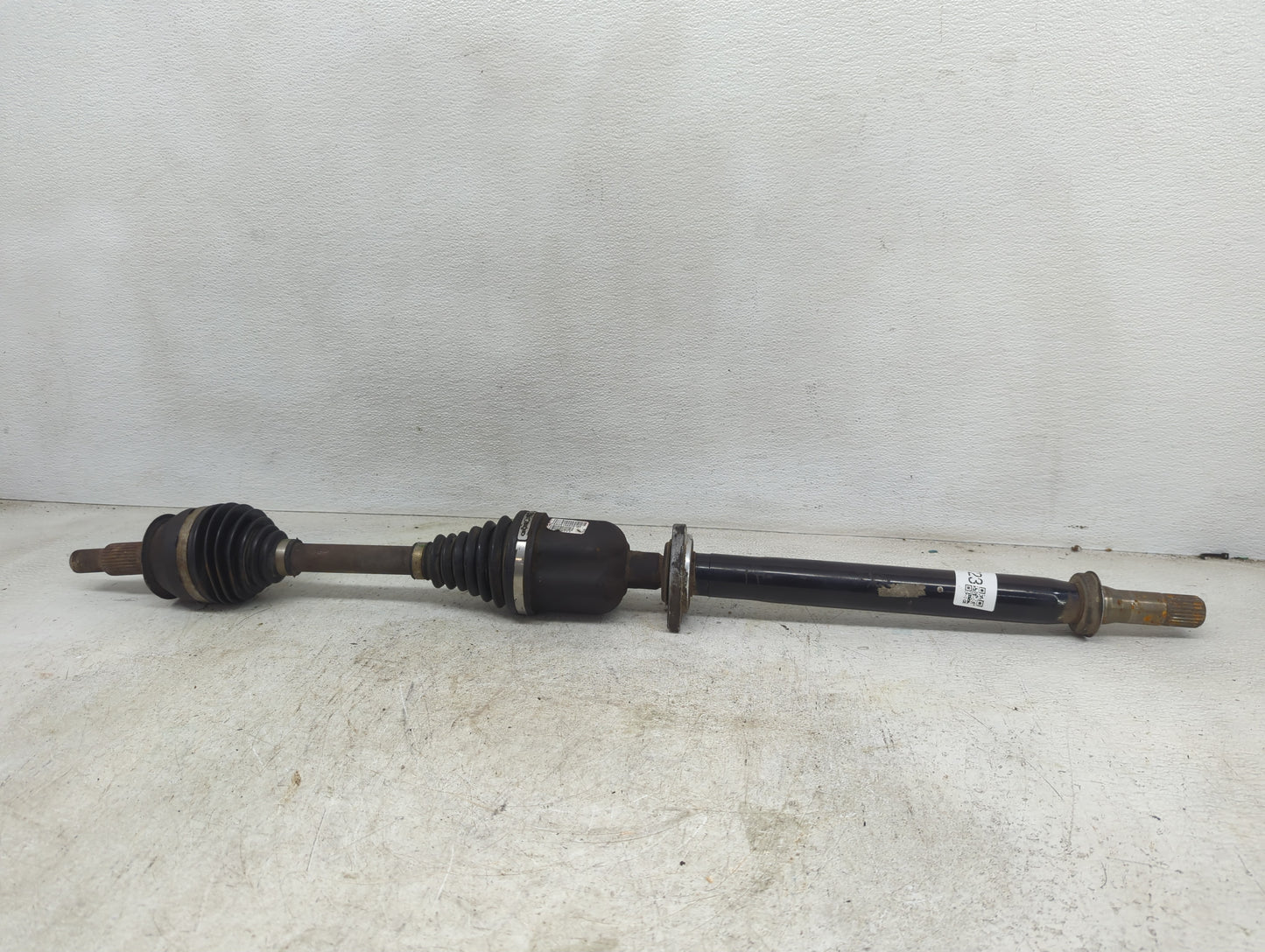 2009-2017 Chevrolet Traverse Axle Shaft Front Passenger Cv C/v - Oemusedautoparts1.com