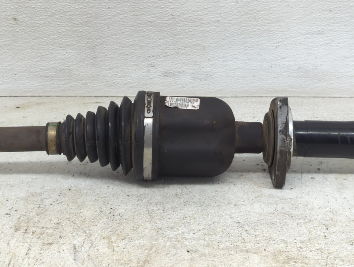 2009-2017 Chevrolet Traverse Axle Shaft Front Passenger Cv C/v - Oemusedautoparts1.com