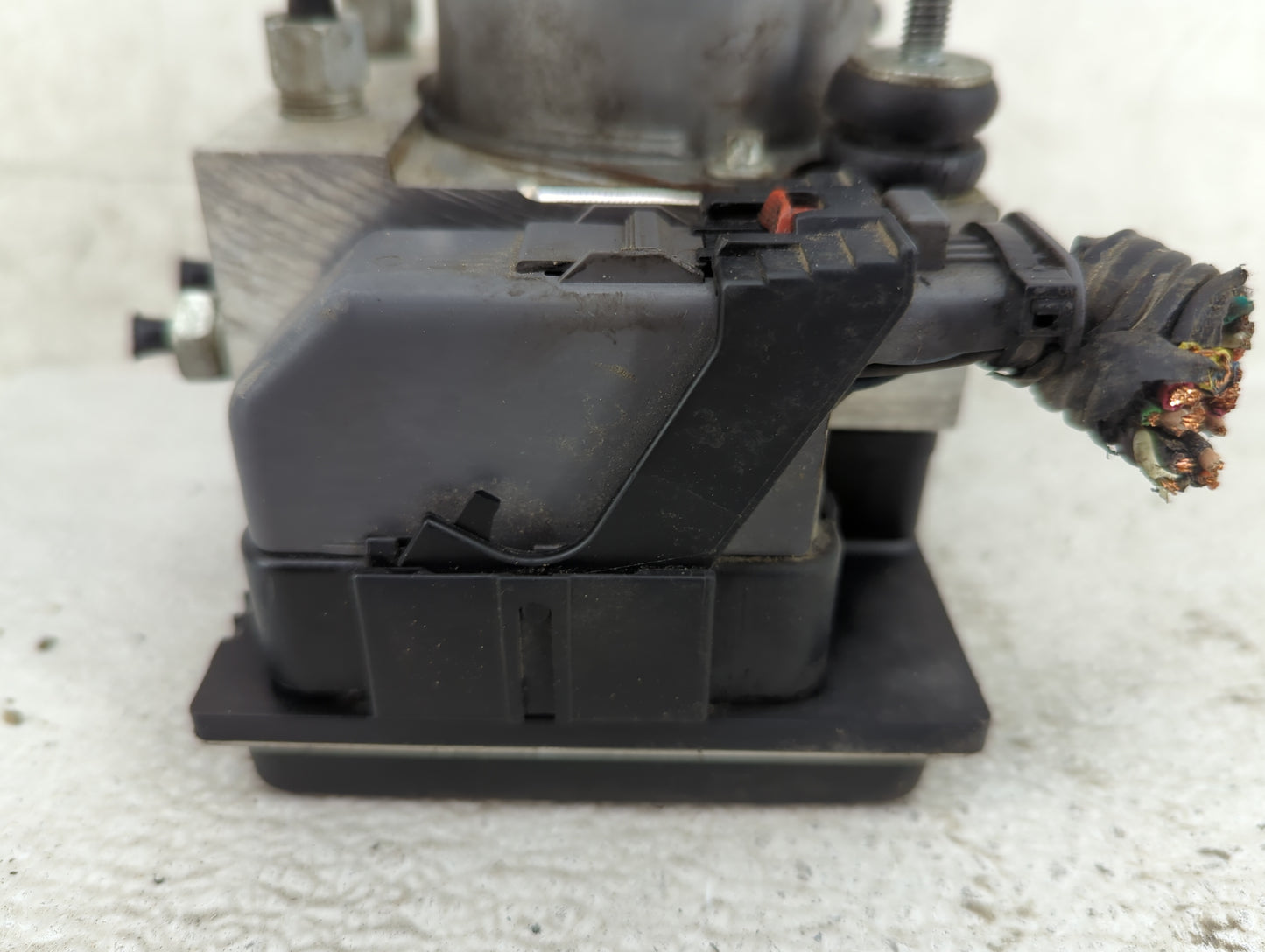2017 Chevrolet Traverse ABS Pump Control Module Replacement P/N:55925 T1025 0 265 952 315 Fits Fits 2012 2013 2014 2015 2016