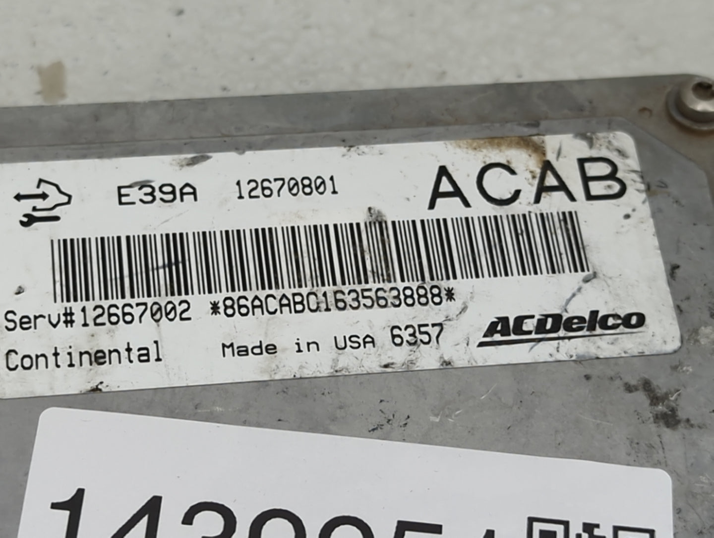 2017 Chevrolet Traverse PCM Engine Control Computer ECU ECM PCU OEM P/N:12670801 12667002 Fits Fits 2018 2019 2020 OEM Used 