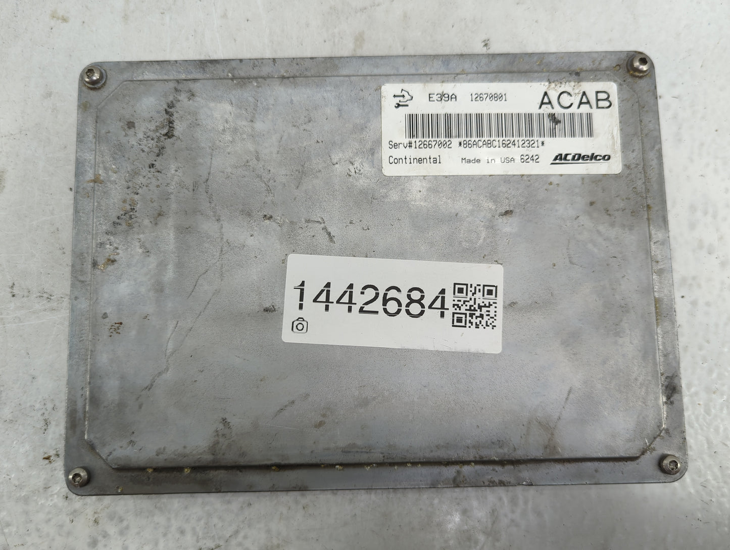 2017 Chevrolet Traverse PCM Engine Control Computer ECU ECM PCU OEM P/N:12670801 12667002 Fits Fits 2018 2019 2020 OEM Used 